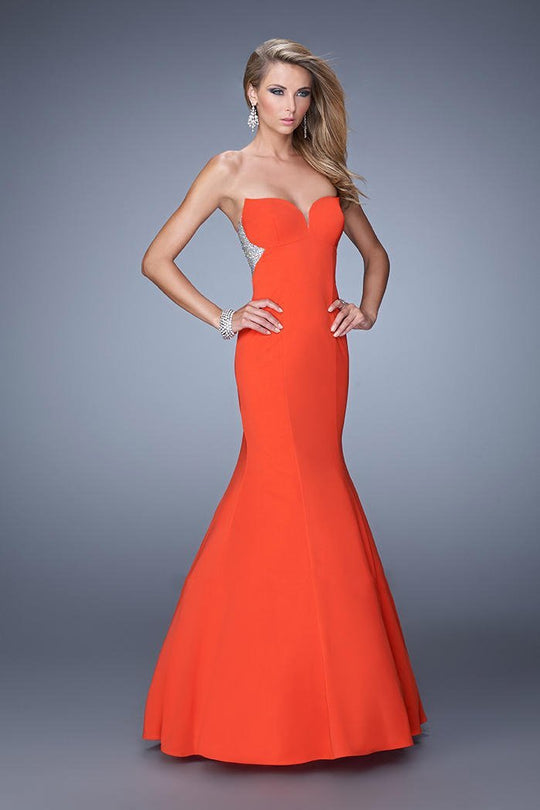 21396 Strapless Sculpted Trumpet Gown
