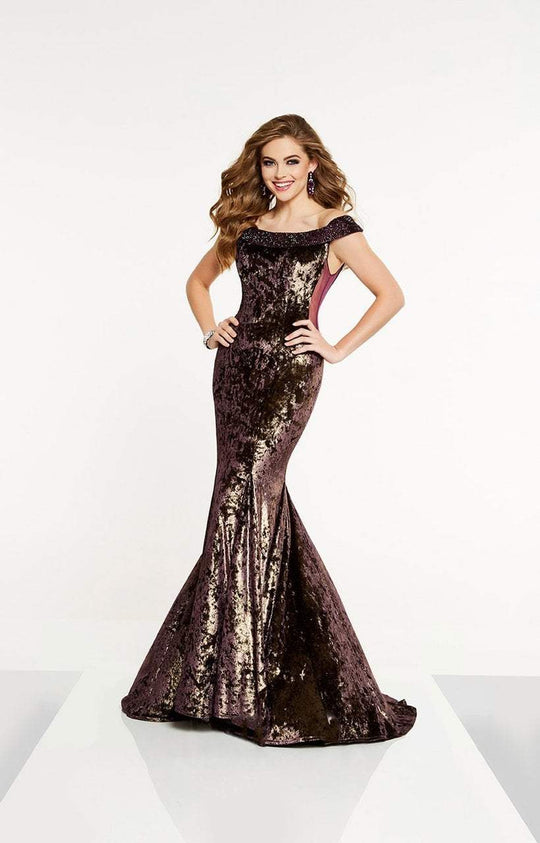 Panoply - 14897 Off-Shoulder Fitted Evening Dress In Purple