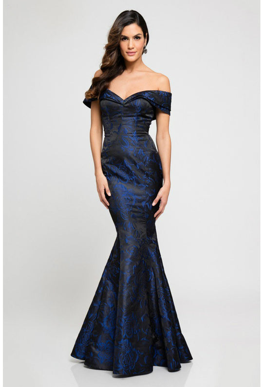 Terani Couture - 1721M4705 Off-Shoulder Mermaid Evening Gown in Blue and Black