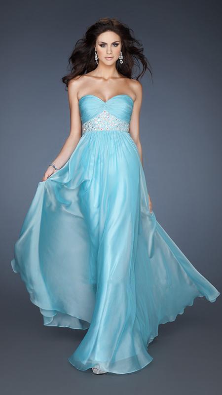 La Femme - Jewel-accented Sweetheart Long A-line Gown 18172 In Blue