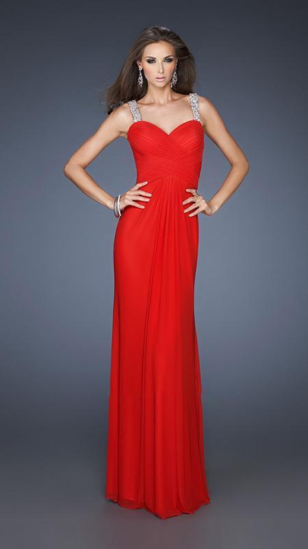 La Femme - Interwoven Pleated Sweetheart Chiffon Sheath Gown 18698 In Red