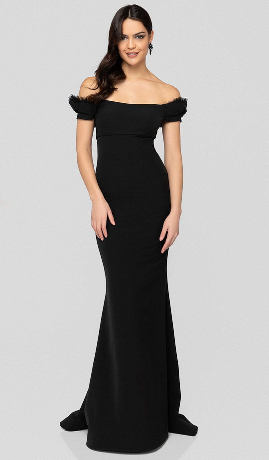 Terani Couture - 1911E9621 Off-Shoulder Trumpet Dress With Train in Black