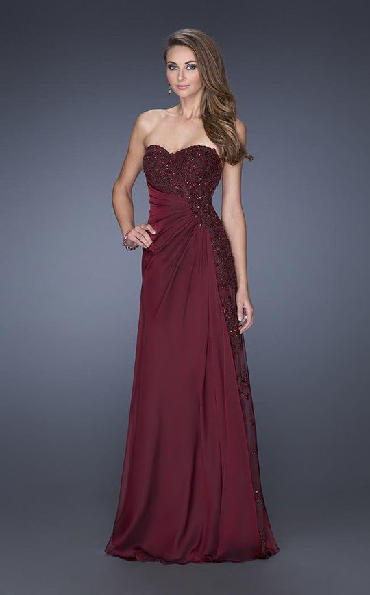 La Femme - 19393 Bejeweled Sweetheart A-line Dress In Red