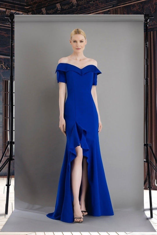Janique - 1940 Off-Shoulder Trumpet Dress With Ruffled Slit and Train In Blue