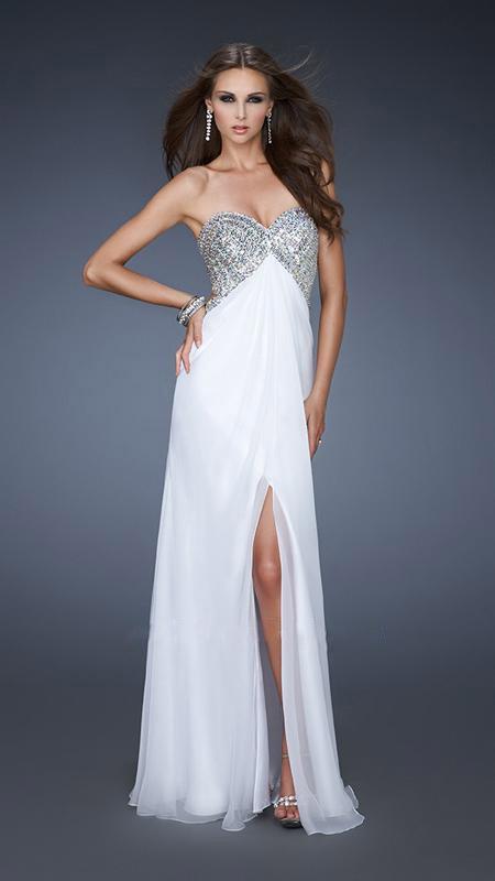 La Femme - Jewel Encrusted Sweetheart Chiffon A-line Gown 18577 in Green