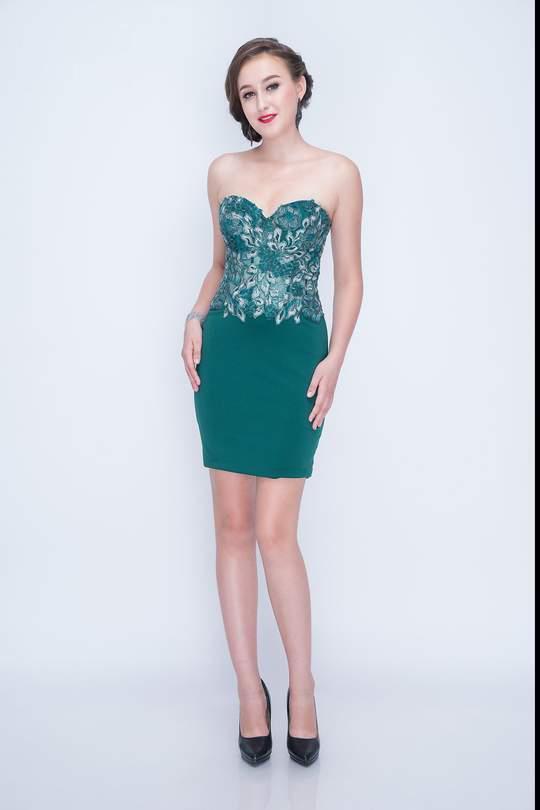 Nina Canacci - 212 Sequin Embroidered Sweetheart Fitted Dress