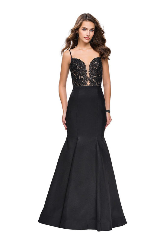 La Femme - 25751 Sleeveless Scalloped Lace Plunge Mermaid Gown In Black