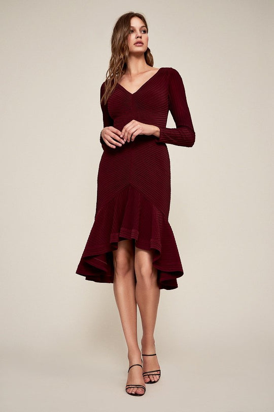 Tadashi Shoji - Ribbed Long Sleeve Pintucked Jersey Hi-Lo Midi Dress In Red