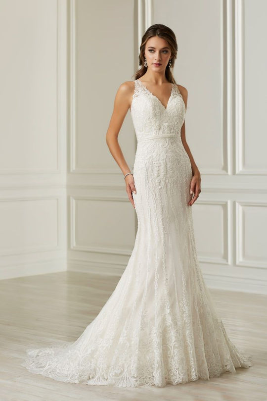 Adrianna Papell - 31106 Lace V-neck Mermaid Dress With Train In White and Silver