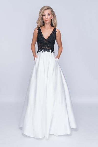 Nina Canacci - 3145 Embellished Lace V-neck A-line Dress