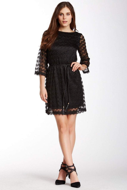 Sharagano - 4W4F164G5 Zigzag Textured Lace Sleeve Dress in Black