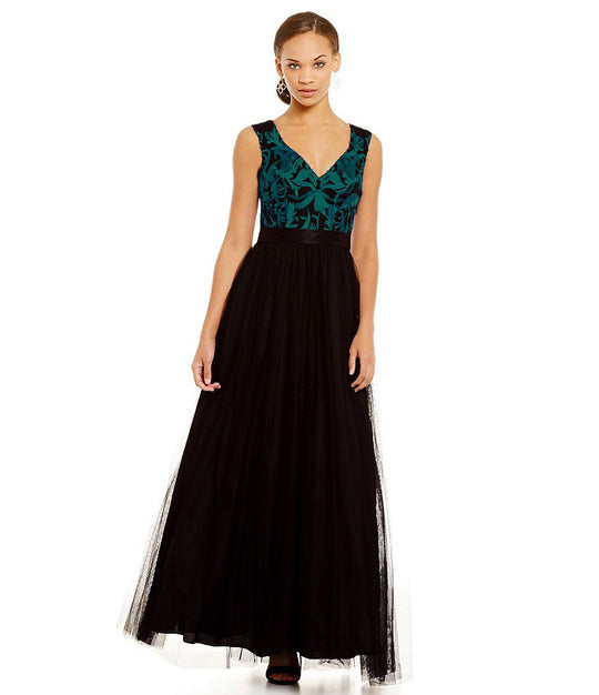 Aidan Mattox - MD1E200234 Embroidered Bodice Mesh Dress in Black and Green