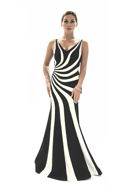Saboroma - 4217 Two Tone V-neck Trumpet Dress In Black and White