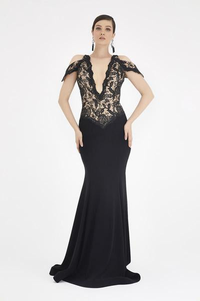 Saboroma - 4371 Lace Deep V-neck Trumpet Dress In Black