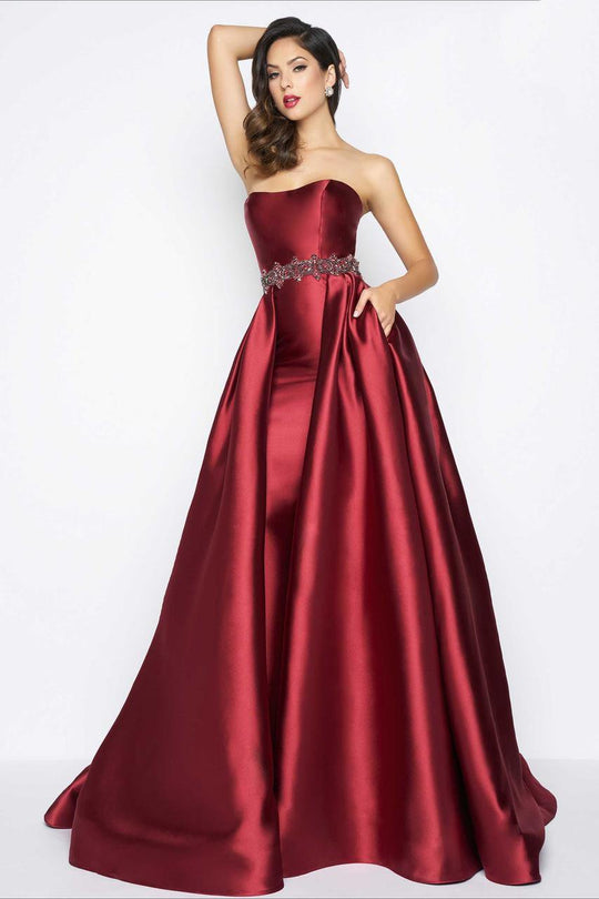 Mac Duggal - Black White Red Style 48519R in Red