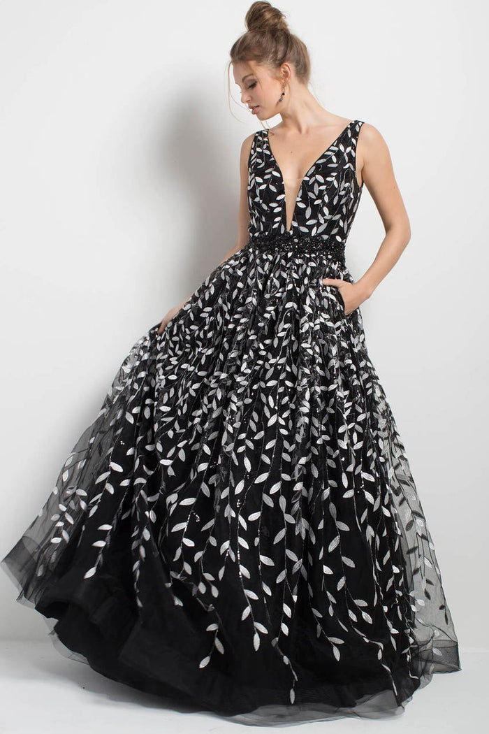 55704 Trailing Embroidery Tulle Gown