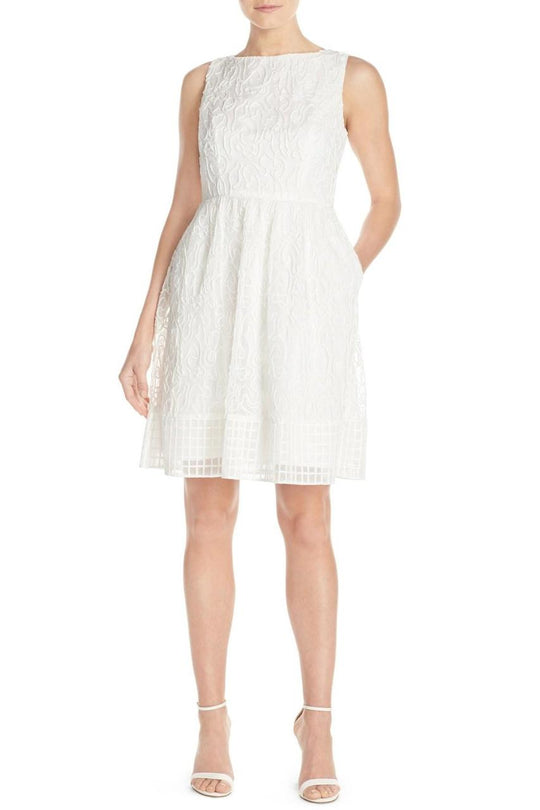 Adrianna Papell - Sleeveless Lace Bateau Neck Dress 13262900 in White
