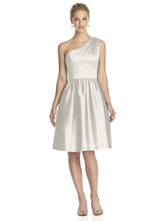 D530 Bridesmaid Dress in Snow White