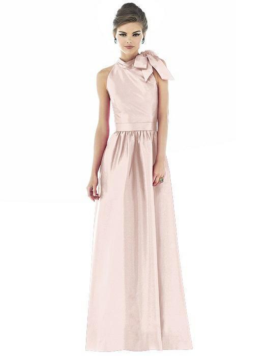 D533 Dress In Pearl Pink