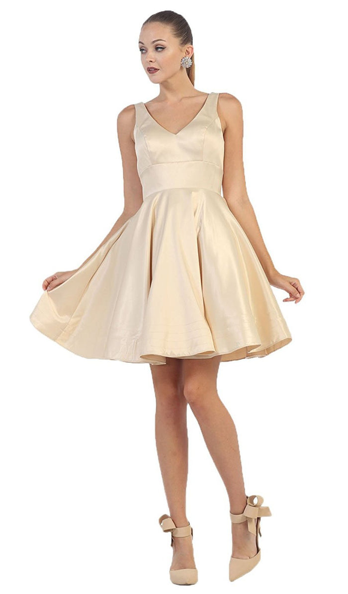 Charming V-Neck and Back A-Line Homecoming Dress
