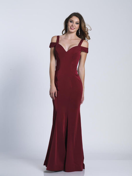 Dave & Johnny - A6425 Cold Shoulder V-neck Sheath Dress in Red