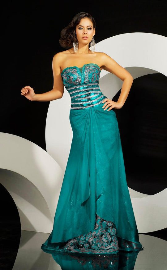 MNM Couture - 6632 Embellished V-neck Chiffon Dress In Green