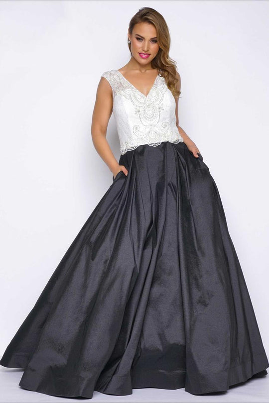 Mac Duggal - Fabulouss Style 77250F in Black and White