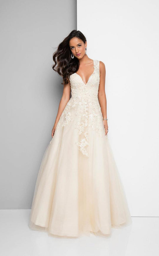 Beautiful sleeveless embroidered and layered ballgown 1713M3462