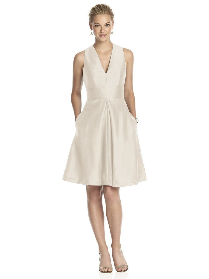 D610 Bridesmaid Dress in Champagne