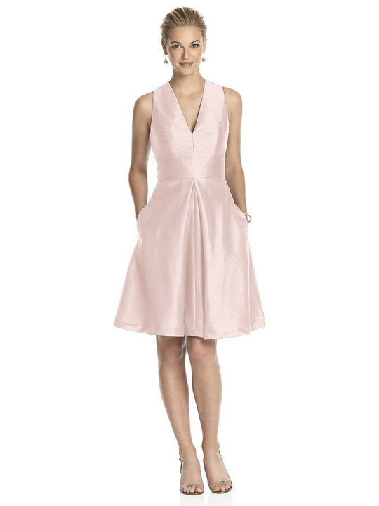 Alfred Sung - D610 Bridesmaid Dress in Pearl Pink