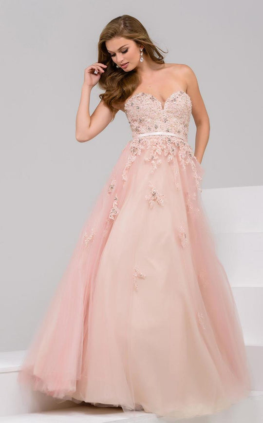 31698 Embellished Sweetheart Ballgown