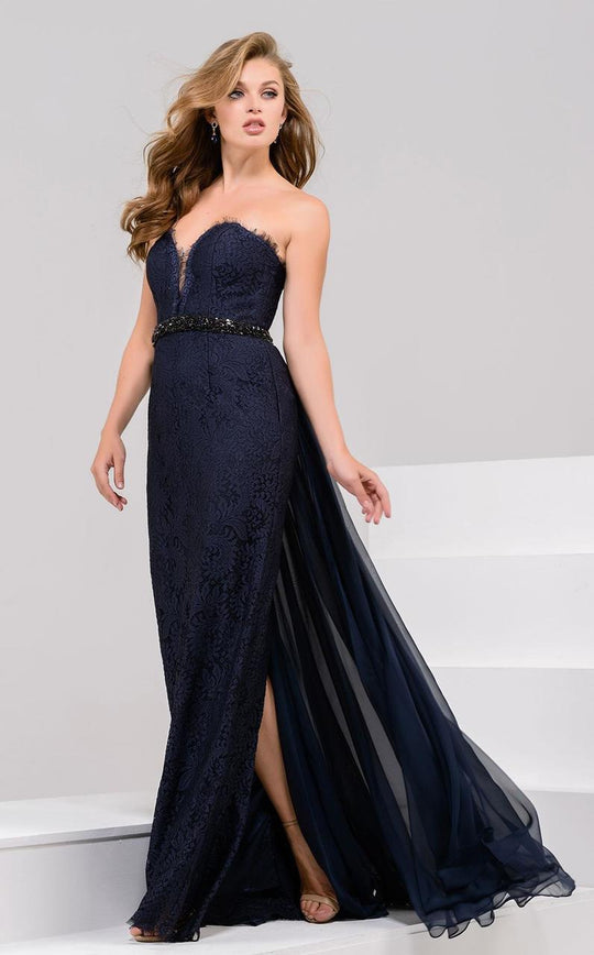 32347 Lace Plunging Sweetheart Gown