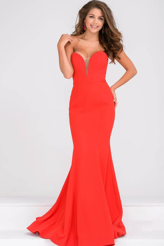 Strapless Plunging Sweetheart Neck Dress JVN31607