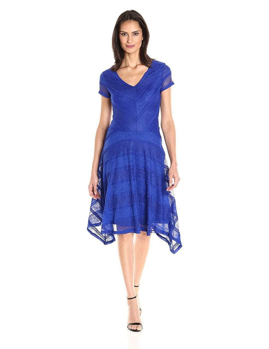 Sangria - DXGUBEB Lace V-neck A-line Dress in Blue