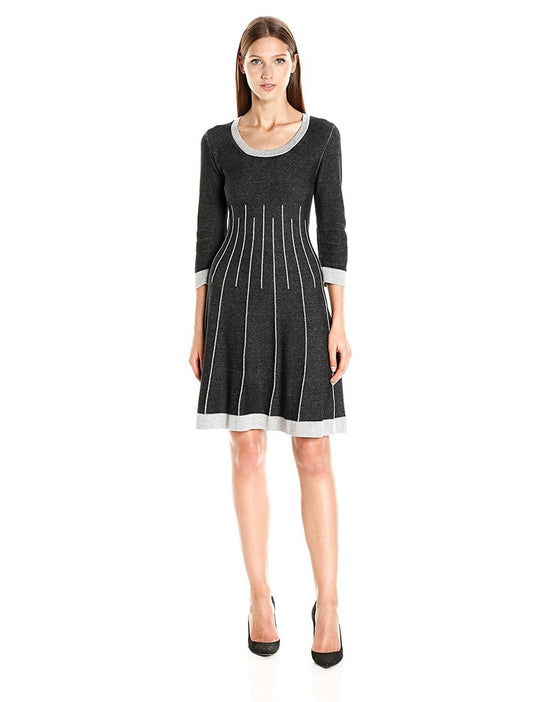 Nine West - 10588854 Scoop Neck Cotton Knit Skater Dress in Black and Gray