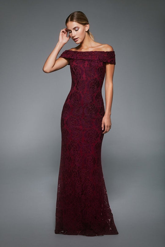 Tadashi Shoji - Lace Embroidered Off-Shoulder Trumpet Dress In Red