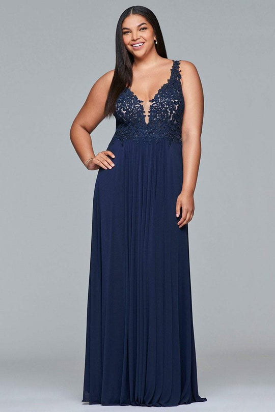 9428 Sleeveless Lace Embroidered Plus Size Dress