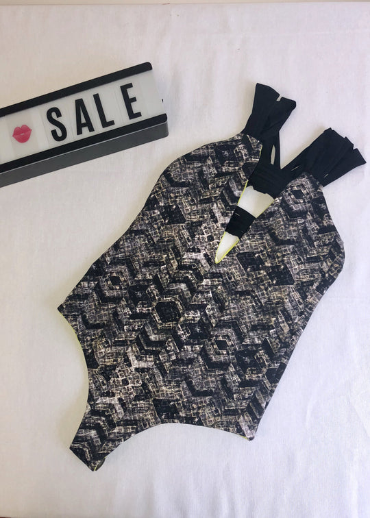 Paracas One-Piece - Small - SAMPLE