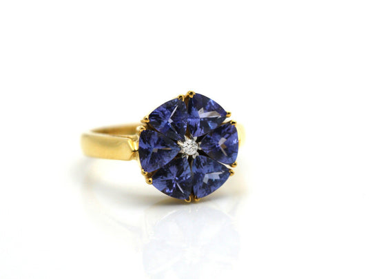 Tanzanite and Diamond Ring in 18k Yellow Gold