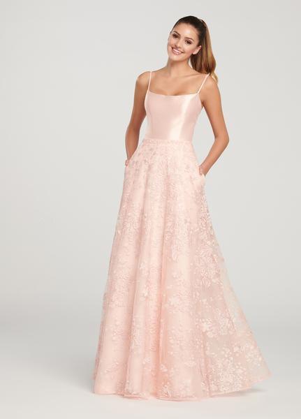 Ellie Wilde - EW119037 Scoop Bodice Embroidered Lace Gown In Pink