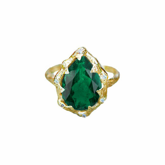 NEW! Queen Water Drop Emerald Ring