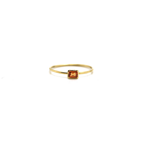 Orange Sapphire Ring in 18k Yellow Gold