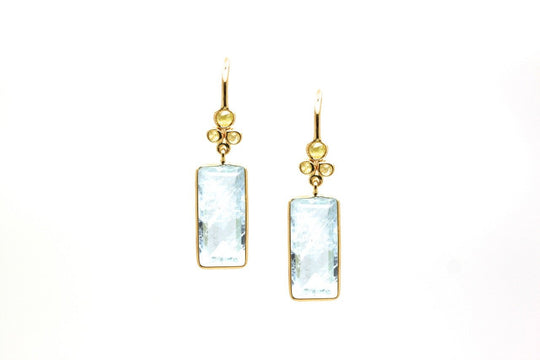 18K Yellow Gold Earring With Aquamarine and Champagne Diamond