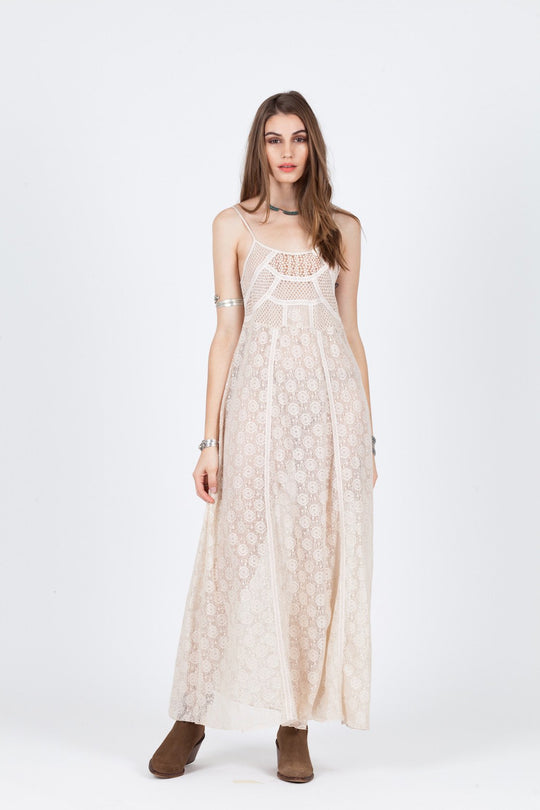 LACE WITH ROMANCE DRESS