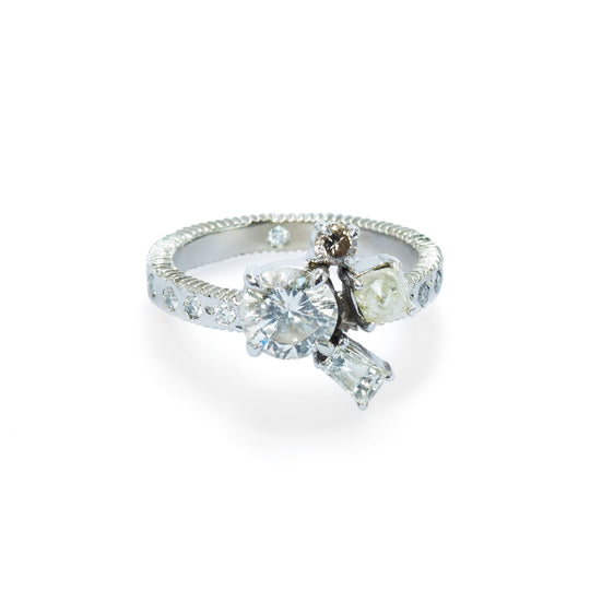 The Different Facets of Love Ring