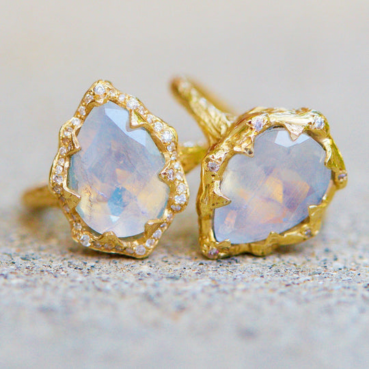 Logan Hollowell - Queen Water Drop Moonstone Ring in Yellow Gold