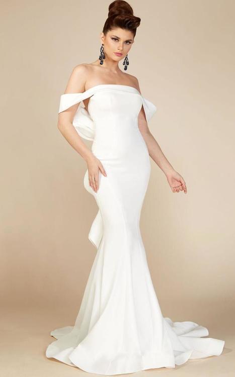 Off-Shoulder Ruffled Mermaid Gown N0145