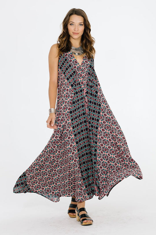 ELECTRIC NIGHTS MAXI