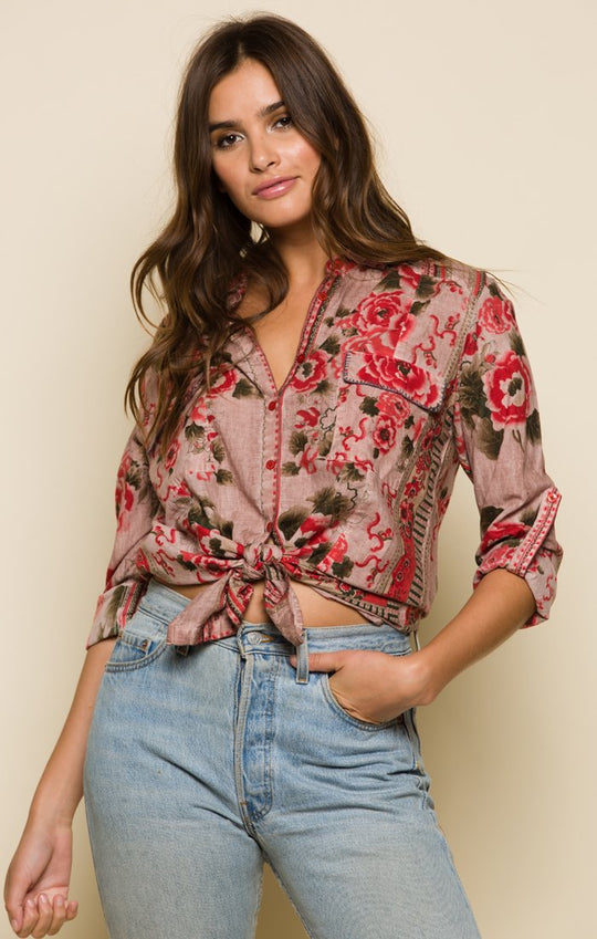 BLOOMING LOVE BUTTON DOWN TOP