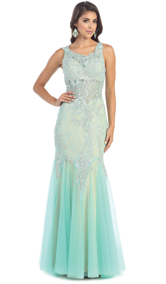 May Queen - Lace Scoop Trumpet Evening Dress